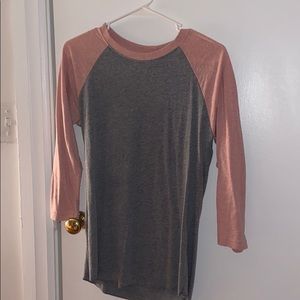 gray and pink baseball tee